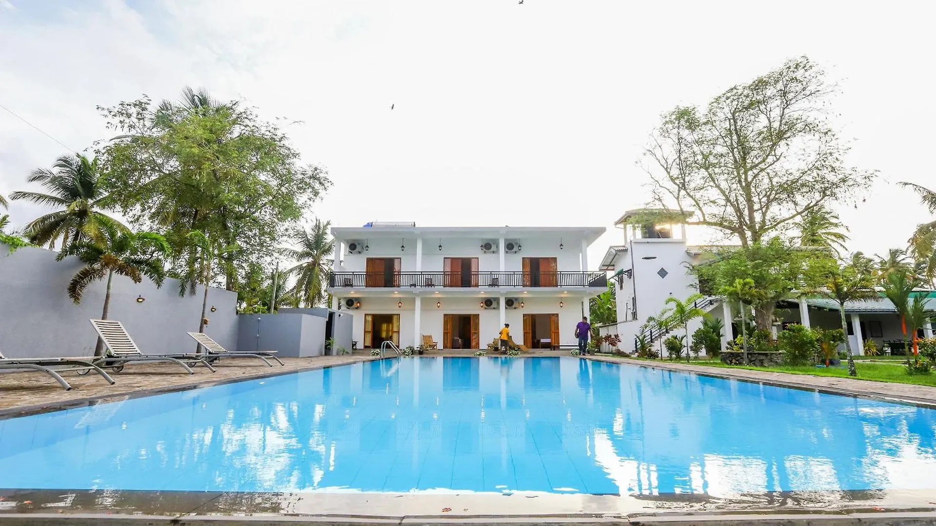 מלון Lagoon House נגומבו